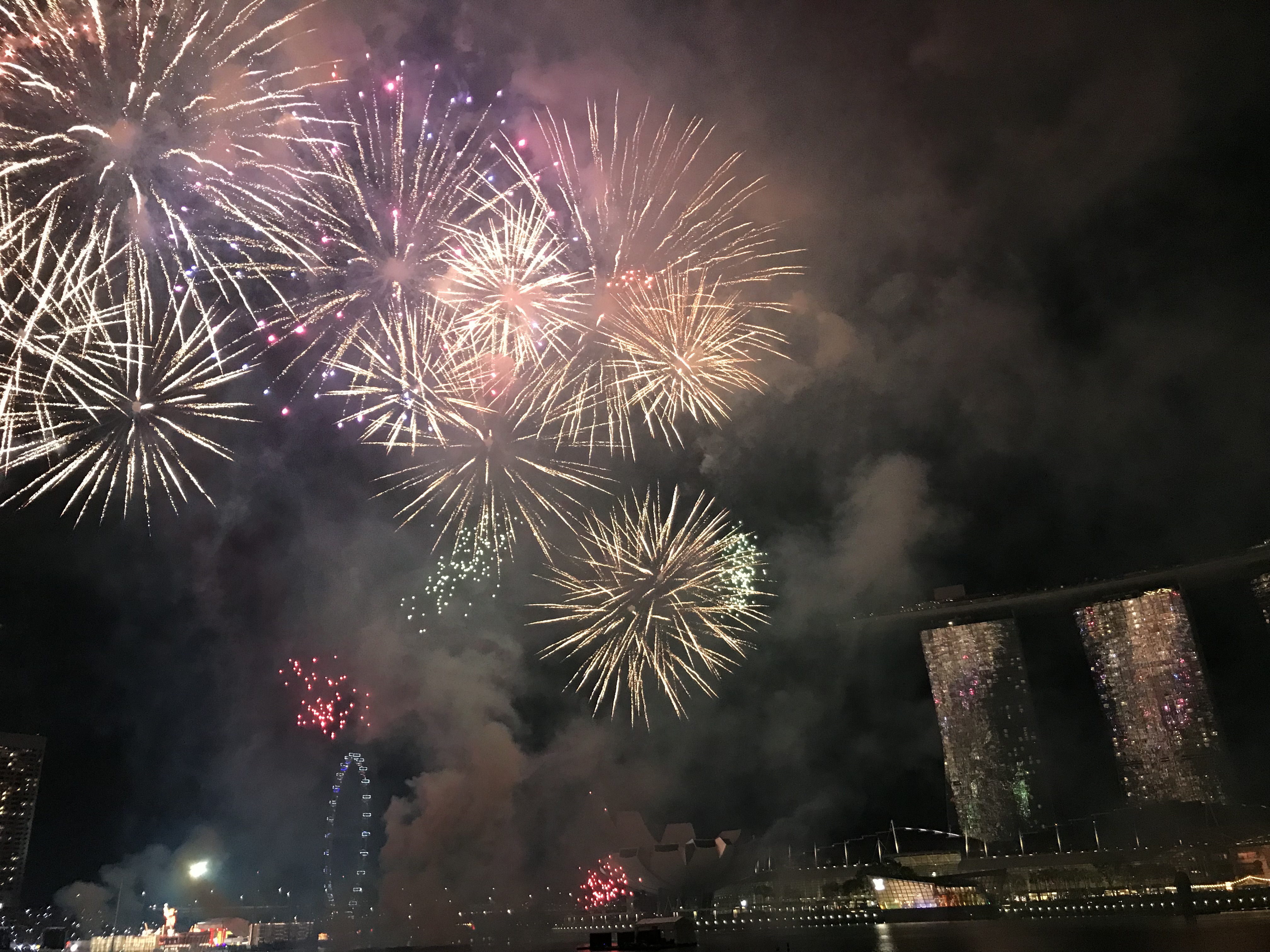 2020年 シンガポールの花火スケジュール マリーナベイサンズ Japanda